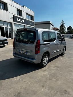 Toyota Proace Verso 1.5D L0 D Lounge 4